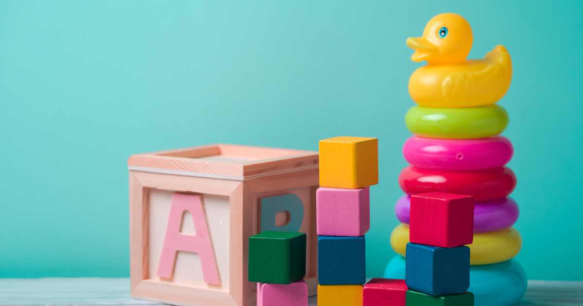 Brinquedo para o Bebê: Como Escolher o Ideal para Cada Fase do Desenvolvimento